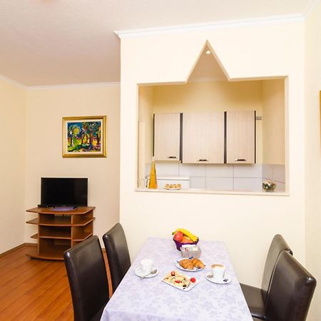 Apartments Dora Mljet Kozarica Habitación foto
